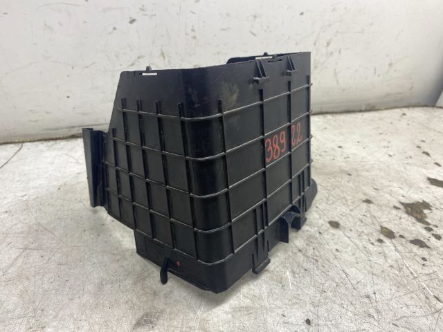 bontott VW GOLF V Akkumulátor Tartó