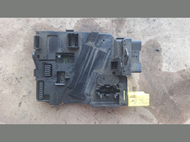 bontott VW GOLF V Aktív Kormány Elektronika