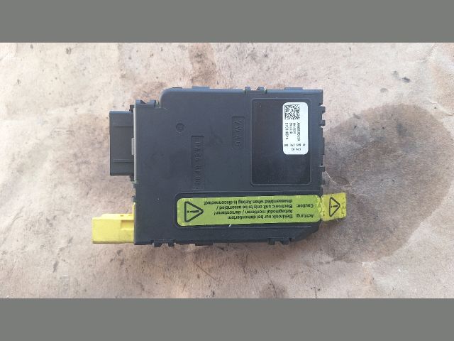 bontott VW GOLF V Aktív Kormány Elektronika