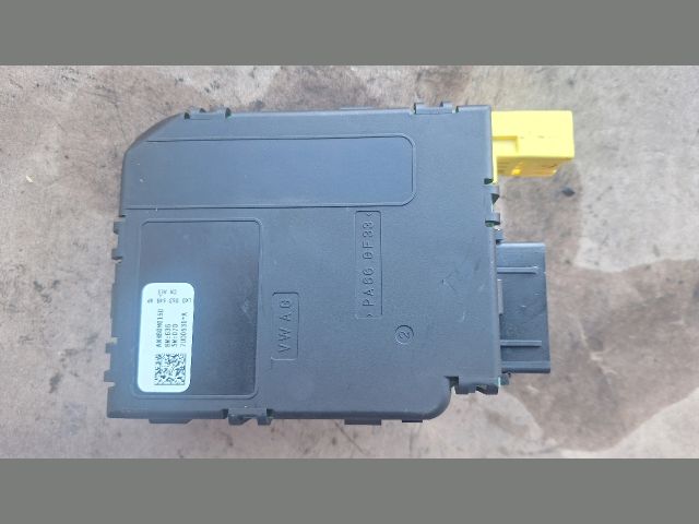 bontott VW GOLF V Aktív Kormány Elektronika