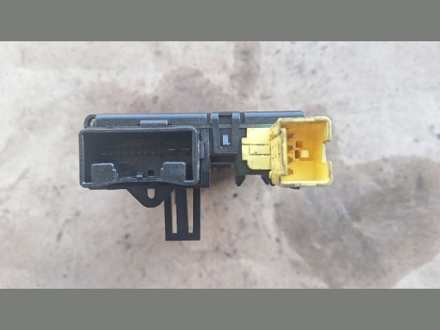 bontott VW GOLF V Aktív Kormány Elektronika