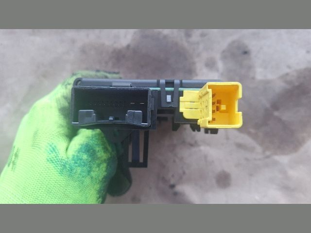 bontott VW GOLF V Aktív Kormány Elektronika