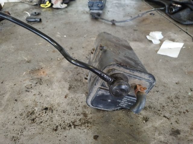 bontott VW GOLF V Aktív Szénszűrő