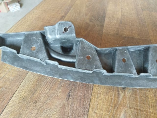 bontott VW GOLF V Alsó Kereszttartó