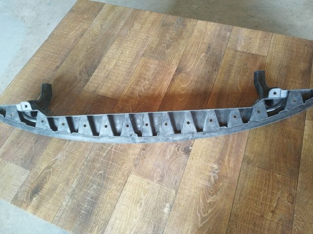 bontott VW GOLF V Alsó Kereszttartó