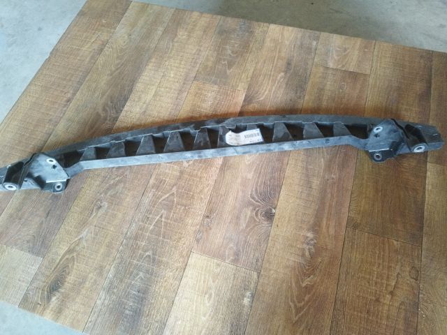 bontott VW GOLF V Alsó Kereszttartó