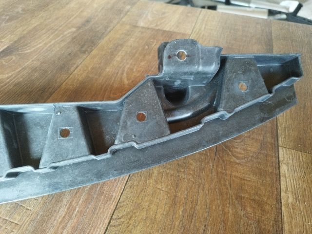 bontott VW GOLF V Alsó Kereszttartó