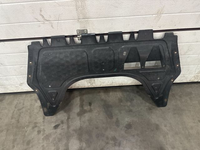 bontott VW GOLF V Alsó Motorburkolat