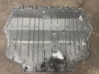 bontott VW GOLF V Alsó Motorburkolat