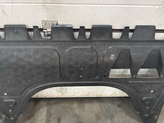 bontott VW GOLF V Alsó Motorburkolat