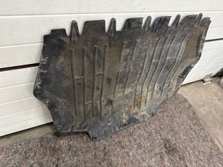 bontott VW GOLF V Alsó Motorburkolat