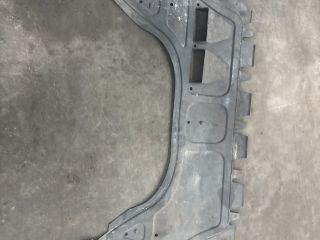 bontott VW GOLF V Alsó Motorburkolat