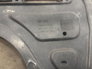 bontott VW GOLF V Alsó Motorburkolat