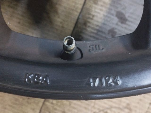 bontott VW GOLF V Alufelni (1 db)