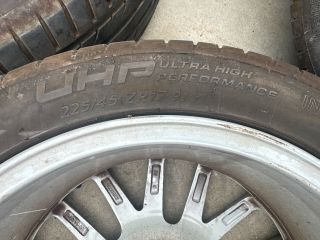 bontott VW GOLF V Alufelni Szett Gumival