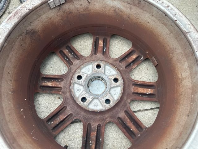 bontott VW GOLF V Alufelni Szett