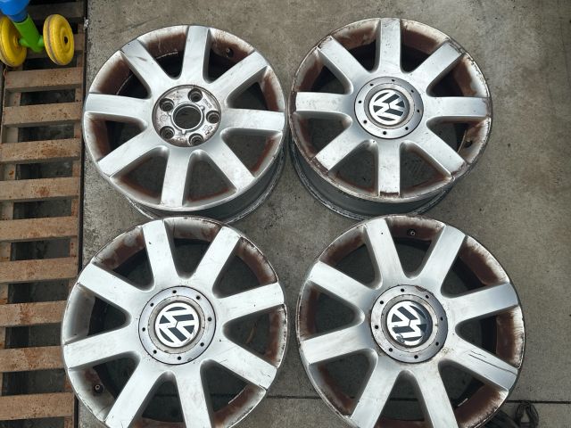 bontott VW GOLF V Alufelni Szett