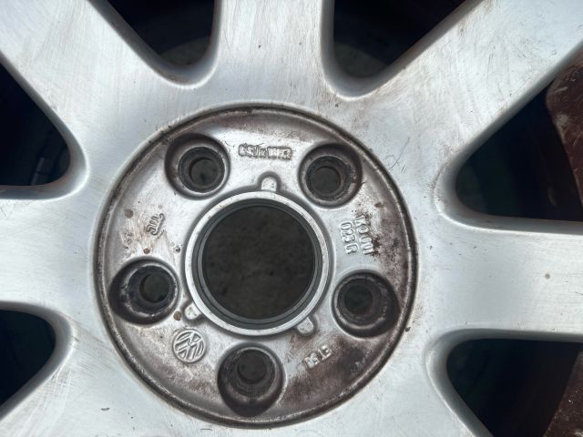 bontott VW GOLF V Alufelni Szett