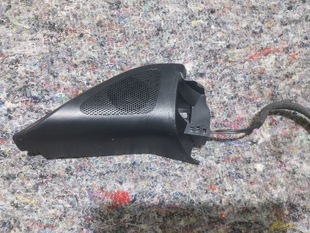 bontott VW GOLF V Bal A Oszlop Hangszóró