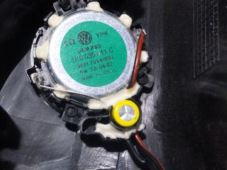 bontott VW GOLF V Bal A Oszlop Hangszóró