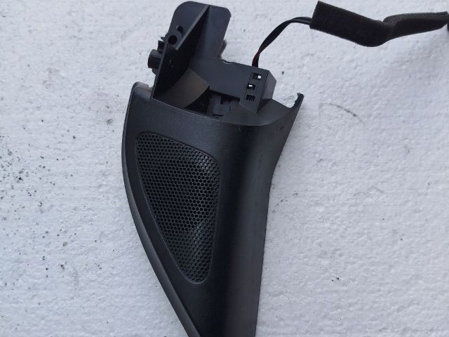 bontott VW GOLF V Bal A Oszlop Hangszóró