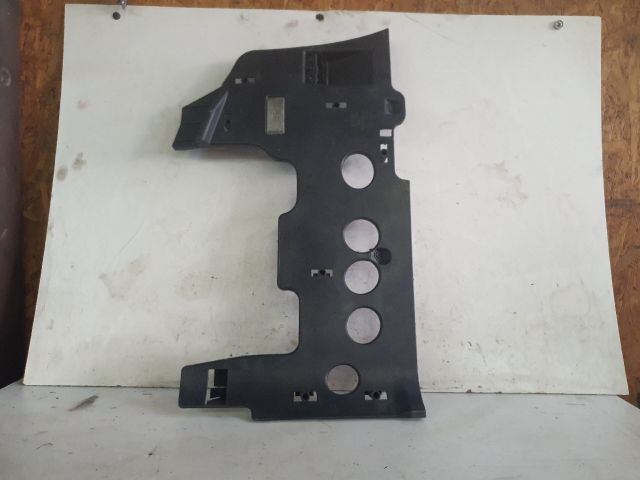 bontott VW GOLF V Bal Alsó Műszerfal Burkolat