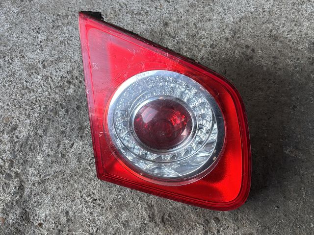 bontott VW GOLF V Bal Belső Hátsó Lámpa