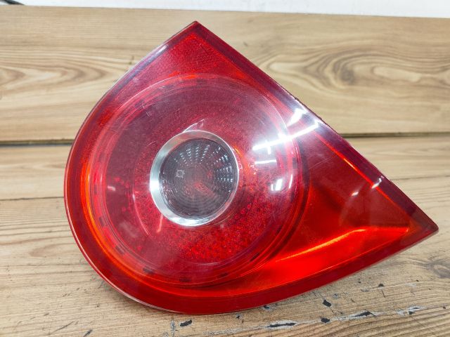 bontott VW GOLF V Bal Belső Hátsó Lámpa