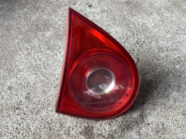 bontott VW GOLF V Bal Belső Hátsó Lámpa