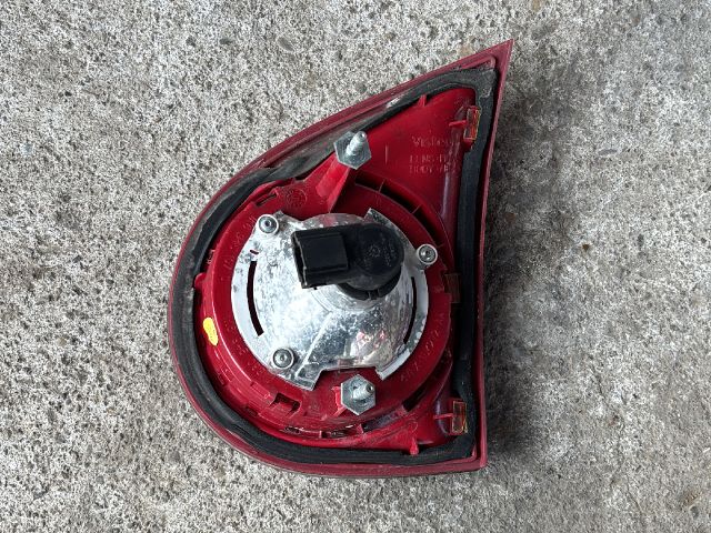 bontott VW GOLF V Bal Belső Hátsó Lámpa