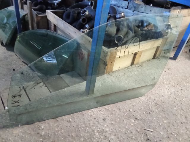 bontott VW GOLF V Bal első Ablak