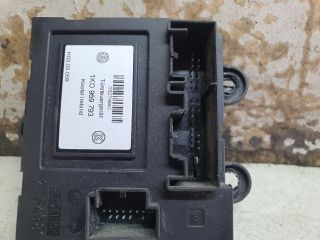 bontott VW GOLF V Bal első Ablakemelő Elektronika