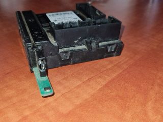 bontott VW GOLF V Bal első Ablakemelő Elektronika