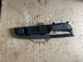 bontott VW GOLF V Bal első Ablakemelő Kapcsoló