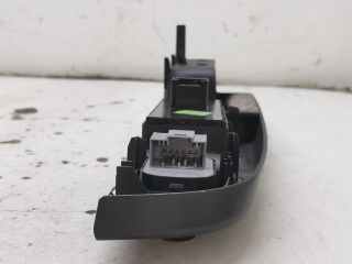 bontott VW GOLF V Bal első Ablakemelő Kapcsoló