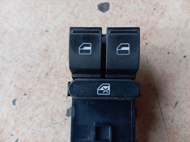 bontott VW GOLF V Bal első Ablakemelő Kapcsoló