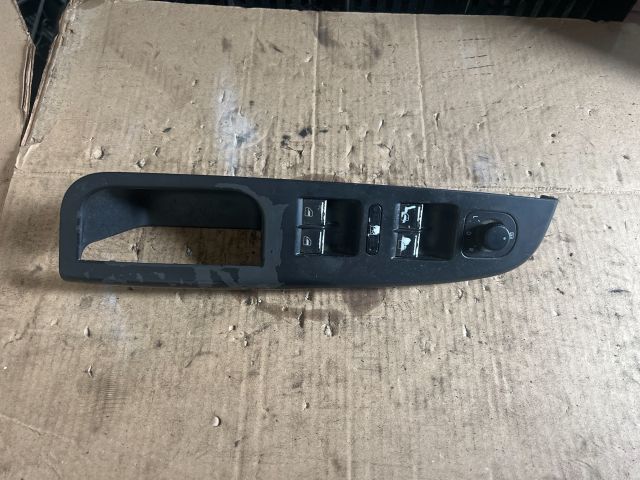 bontott VW GOLF V Bal első Ablakemelő Kapcsoló