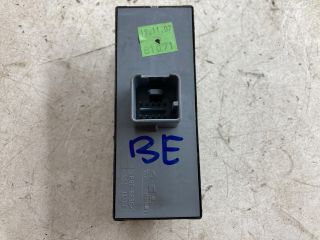 bontott VW GOLF V Bal első Ablakemelő Kapcsoló