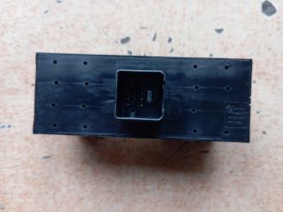 bontott VW GOLF V Bal első Ablakemelő Kapcsoló