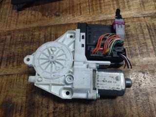 bontott VW GOLF V Bal első Ablakemelő Motor