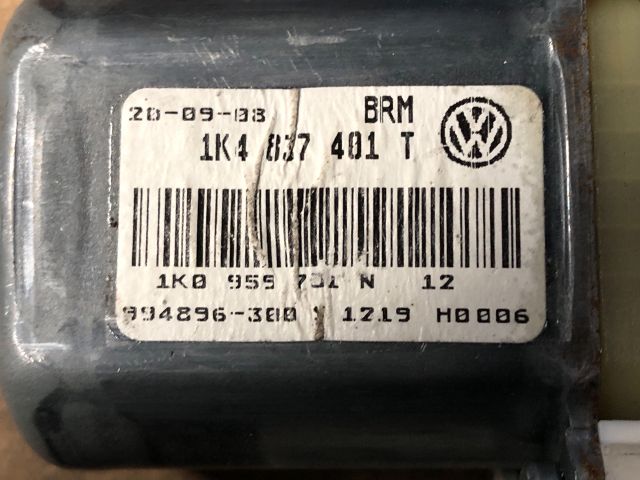 bontott VW GOLF V Bal első Ablakemelő Motor