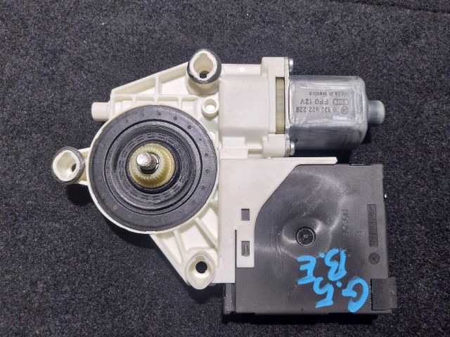 bontott VW GOLF V Bal első Ablakemelő Motor