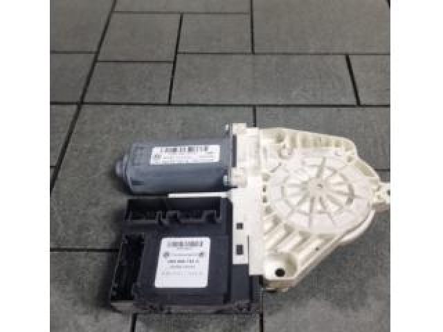 bontott VW GOLF V Bal első Ablakemelő Motor