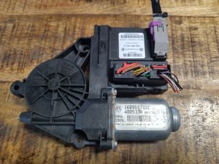 bontott VW GOLF V Bal első Ablakemelő Motor