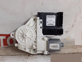 bontott VW GOLF V Bal első Ablakemelő Motor