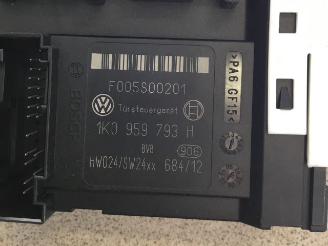 bontott VW GOLF V Bal első Ablakemelő Motor