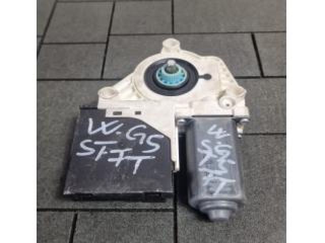 bontott VW GOLF V Bal első Ablakemelő Motor