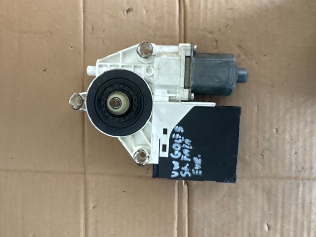 bontott VW GOLF V Bal első Ablakemelő Motor