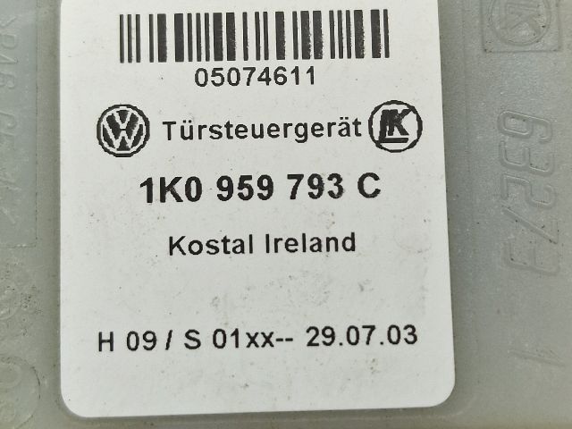 bontott VW GOLF V Bal első Ablakemelő Motor