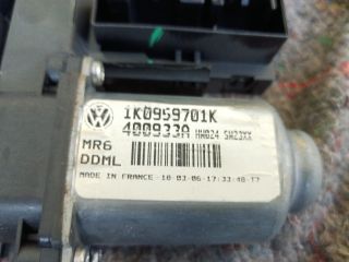 bontott VW GOLF V Bal első Ablakemelő Motor